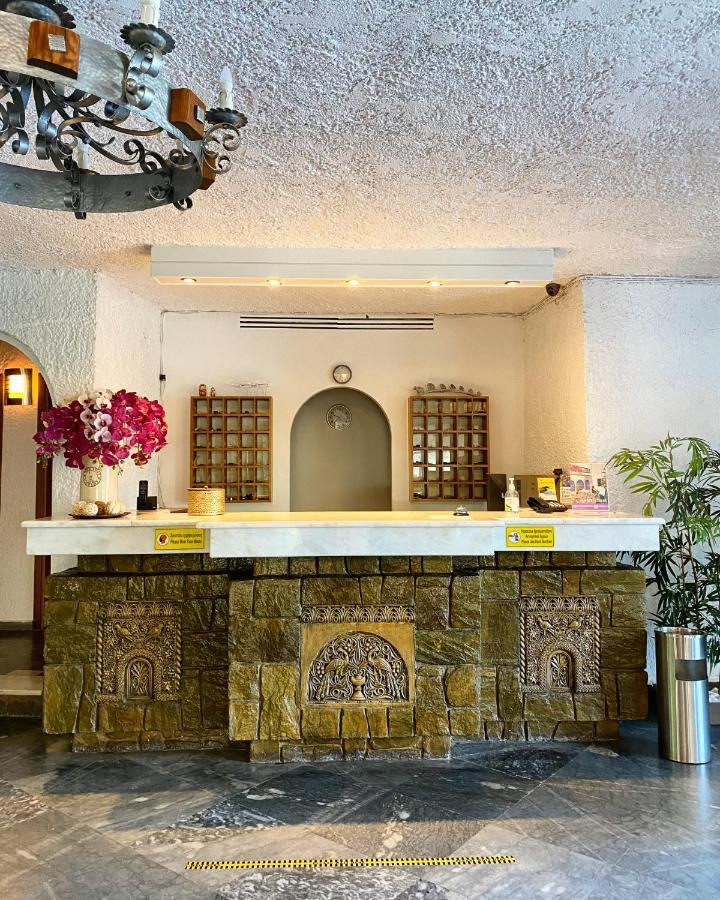 Karteros Hotel Extérieur photo