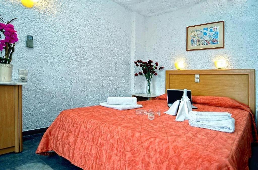 Karteros Hotel Extérieur photo