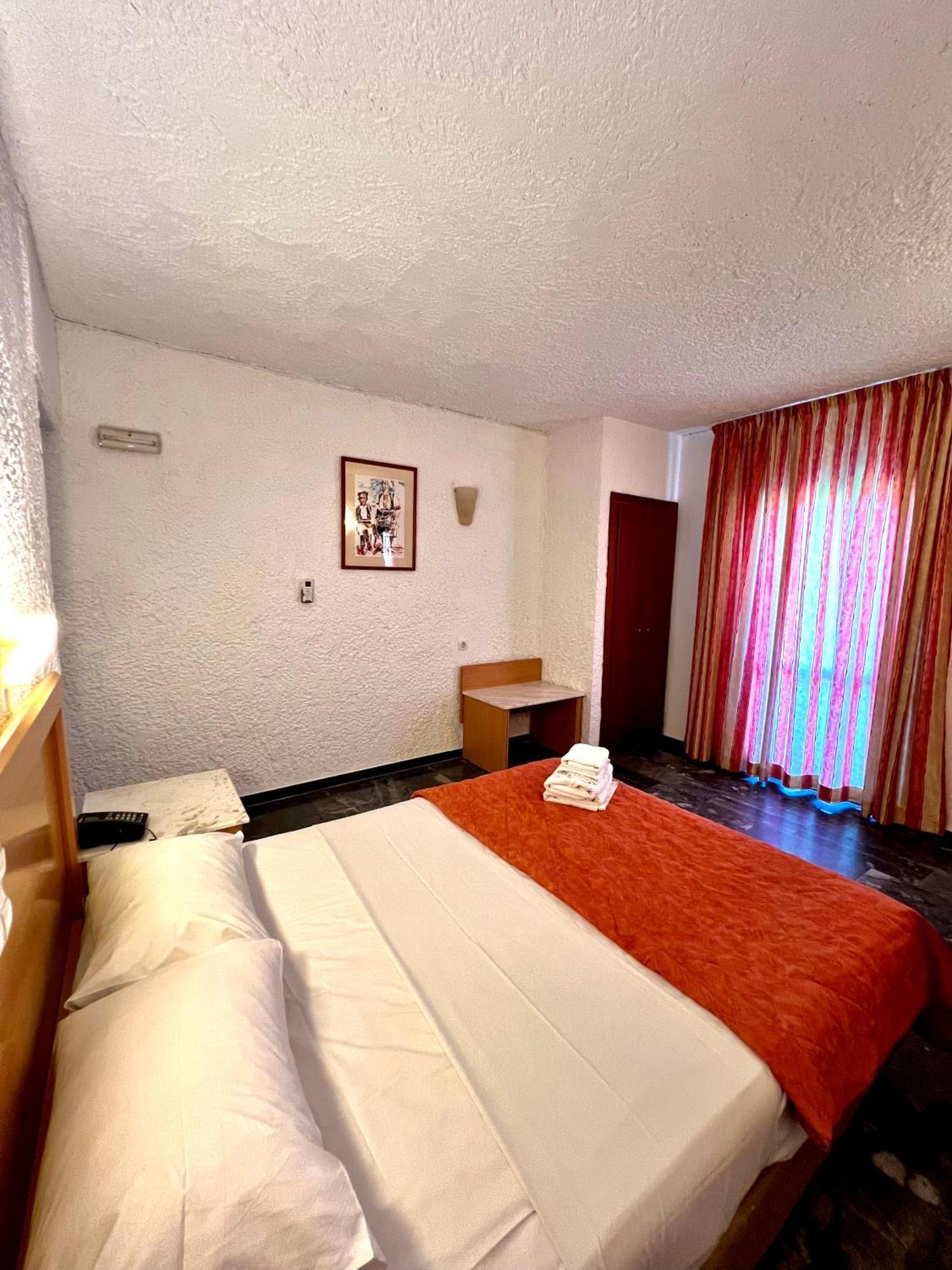 Karteros Hotel Extérieur photo