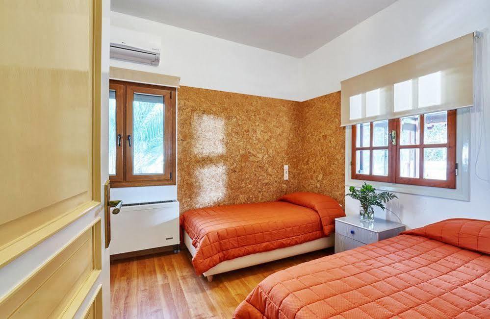 Karteros Hotel Extérieur photo