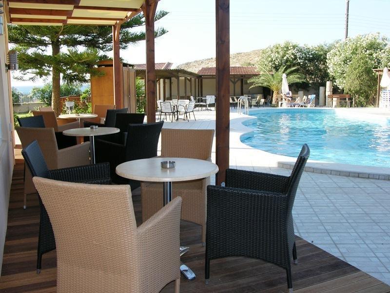 Karteros Hotel Extérieur photo